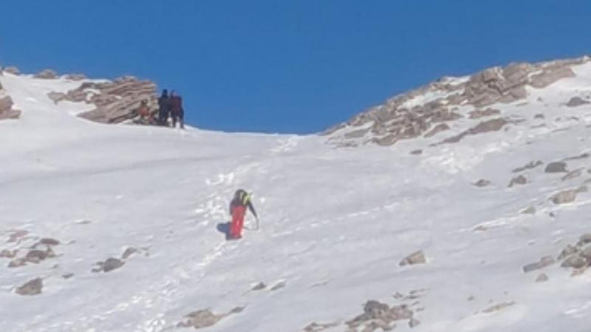 Rescatadas dos senderistas enriscadas en el pico Polvoreda