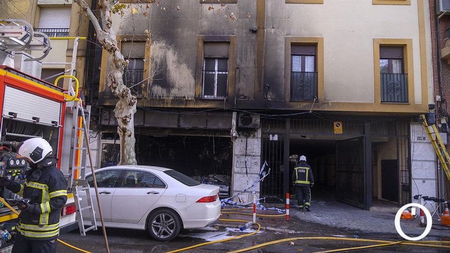 Investigan como intencionado el incendio de una tienda de colchones en Cruz de Juárez
