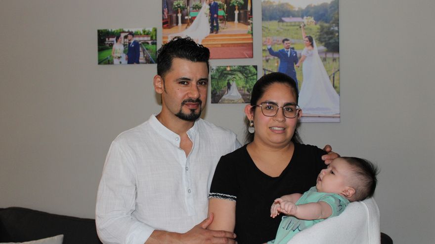 'Green cards' para cónyuges indocumentados de estadounidenses: "Una esperanza para muchos"