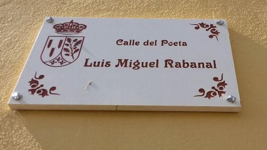 Calle Poeta Luis Miguel Rabanal