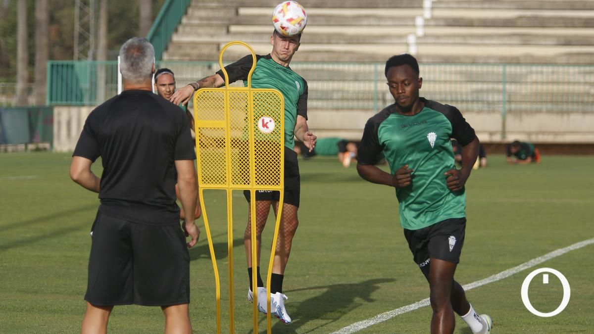 Primer entrenamiento del Córdoba CF tras las vacaciones