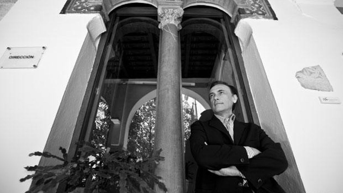 Gómez Villamandos: "Más vale hacer una transición que una revolución"