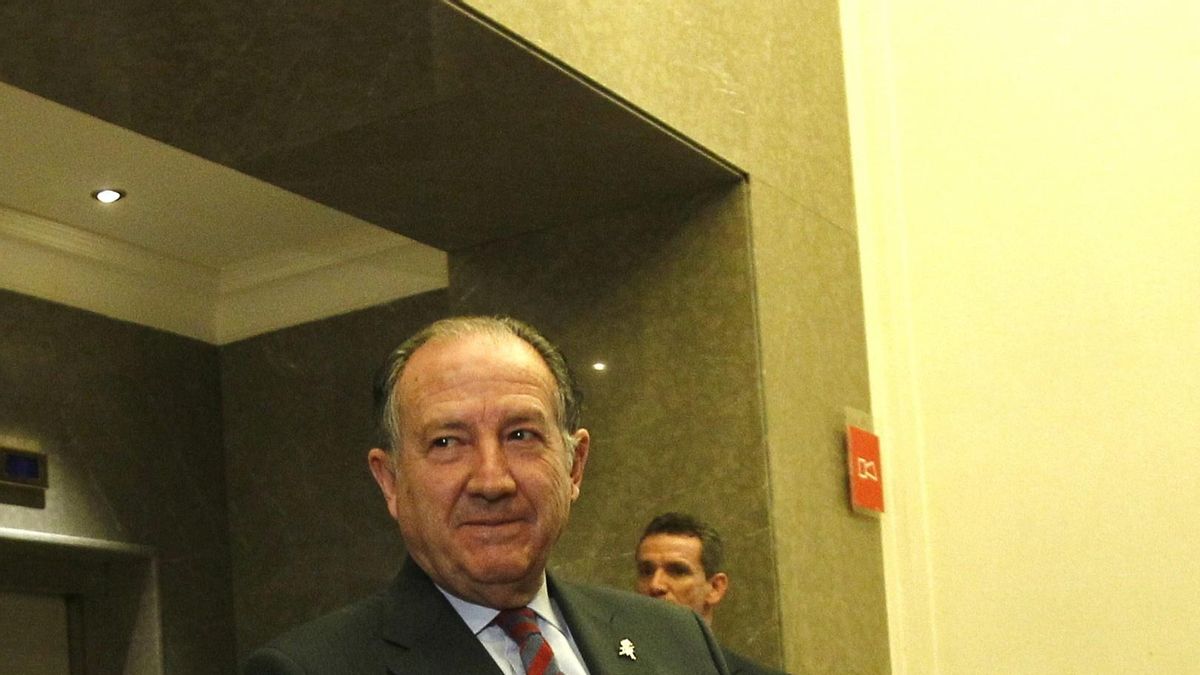 El CNI dice que trabaja "siempre dentro de la ley" y que "mantiene en secreto aquello que es imprescindible mantener"