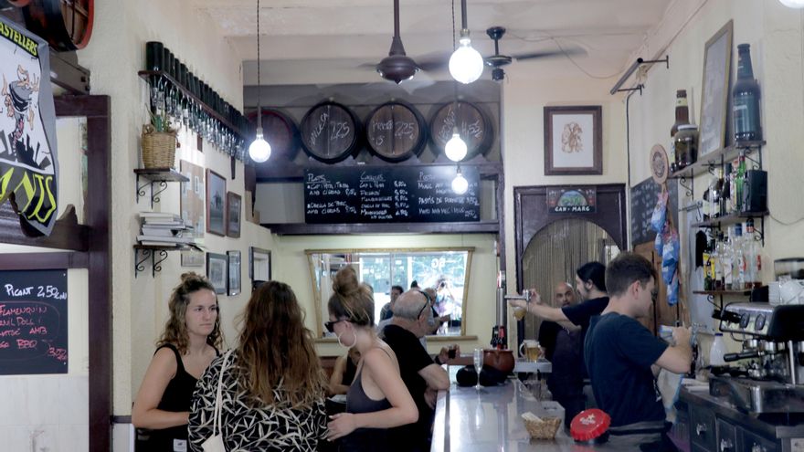 Comercios tradicionales, de duelo por la especulación: "Se está perdiendo patrimonio cultural"