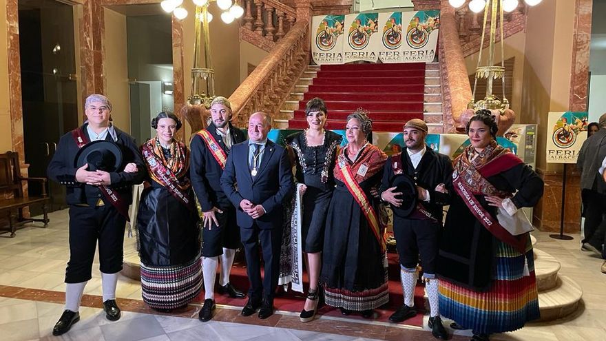 "Gente bonica de Albacete": Rozalén regala una canción a la ciudad durante el pregón de la Feria