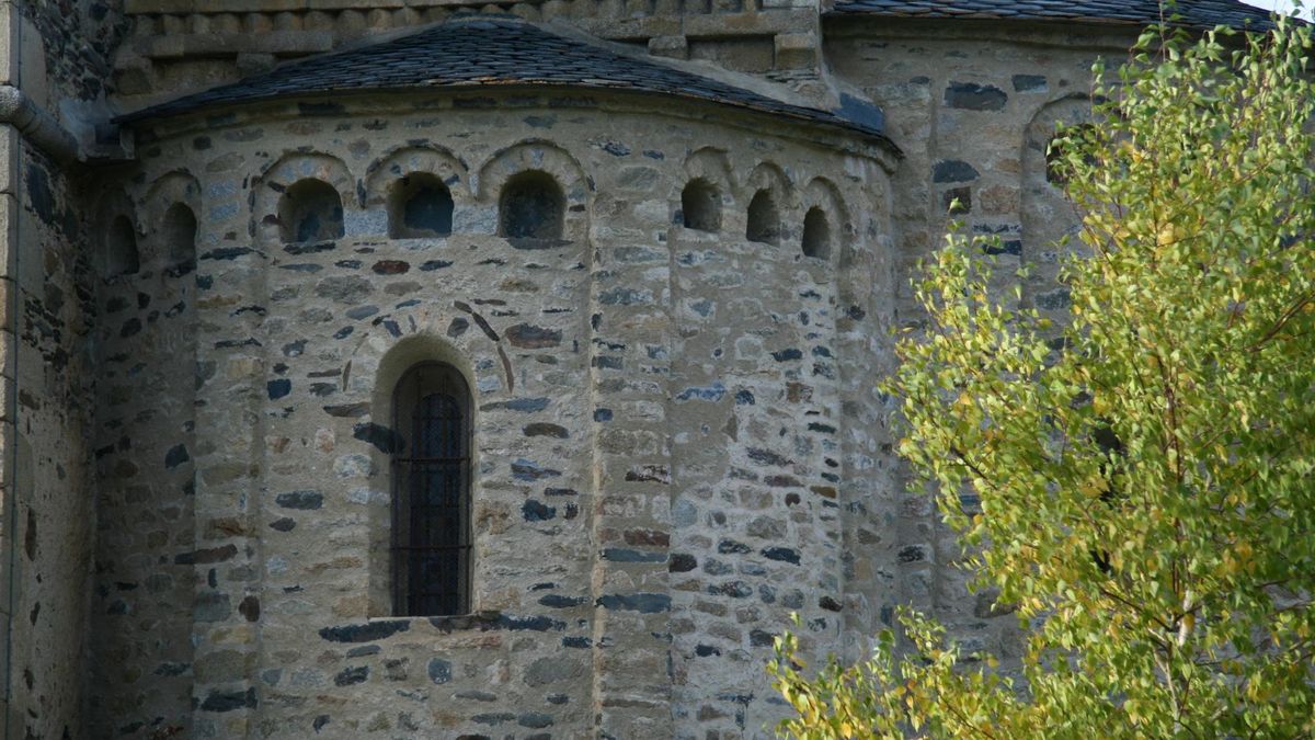 La simpleza de las iglesias románicas de La Cerdanya es uno de los grandes atractivos monumentales del valle.