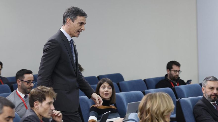 El presidente del Gobierno, Pedro Sánchez, a su llegada para ofrecer una rueda de prensa al término de la reunión del Consejo de Ministros, este martes en Madrid.