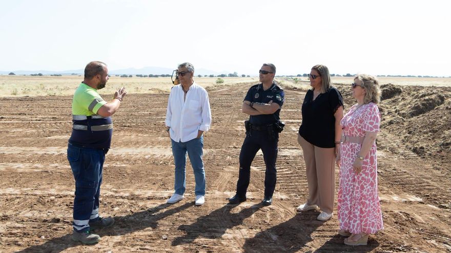 Comienzan las obras para rehabilitar el campo de aviación de Hinojosa del Duque