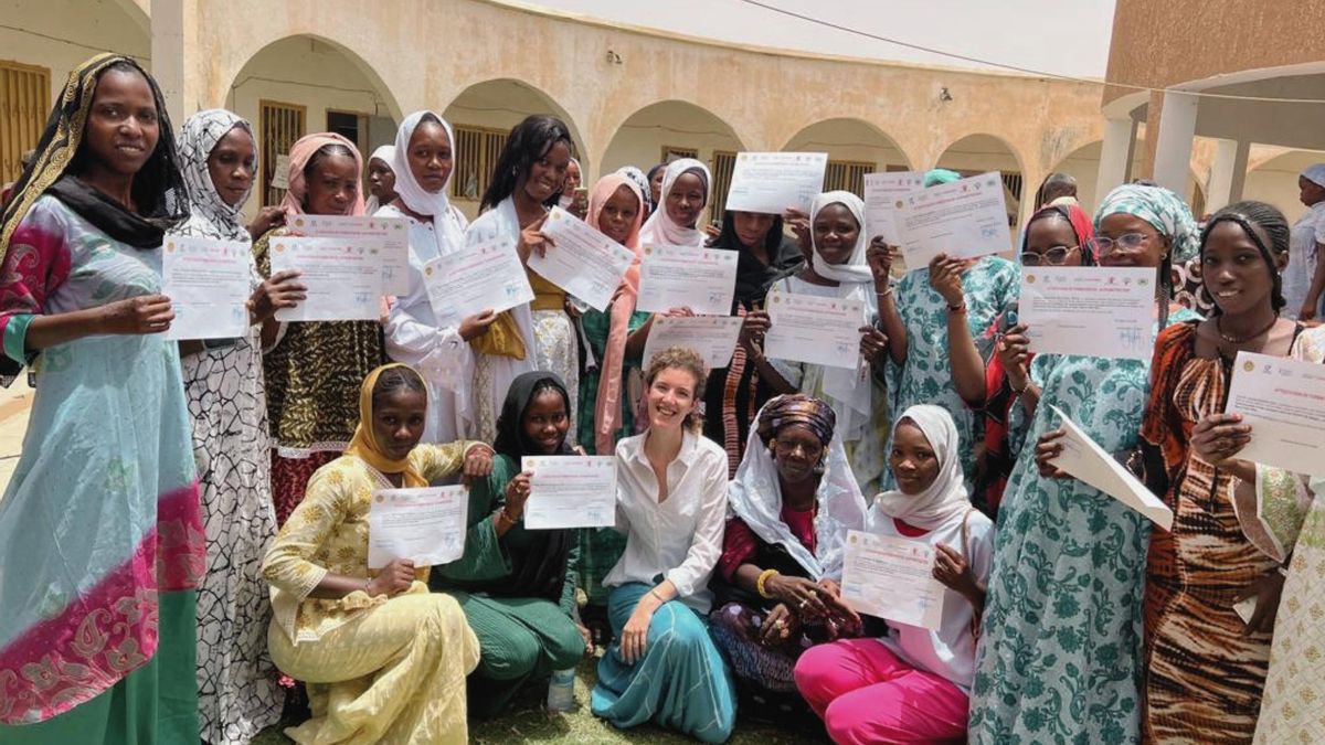 Las mujeres ya no lloran, las mujeres estudian
