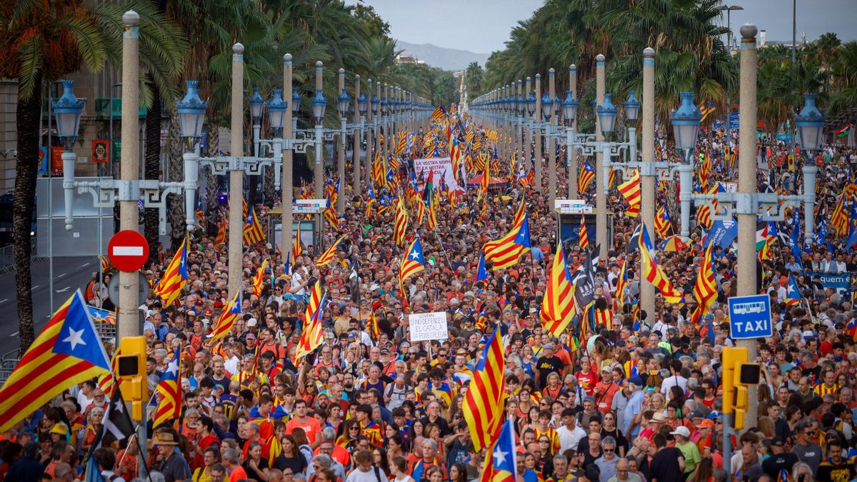 La Diada menos multitudinaria trata de mantener el pulso independentista en la calle