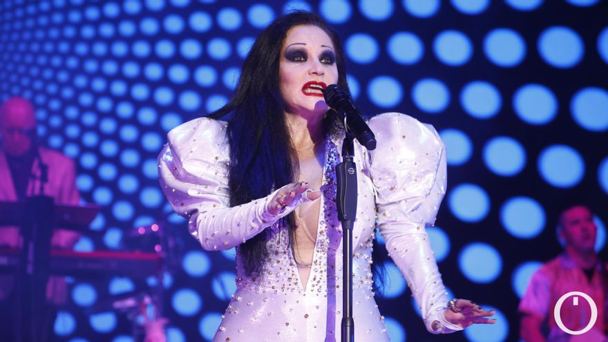 Fangoria y Nancy Rubias levantan al público de La Axerquía