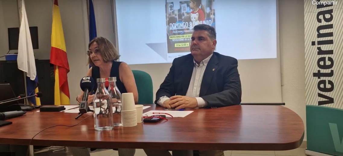 En una rueda de prensa este miércoles, la presidenta del Colegio de Veterinario de Santa Cruz de Tenerife y a su vez del Consejo de los colegios de Canarias, María Luisa Fernández, ha denunciado que esta normativa “impide ejercer la labor con rigor científico”.