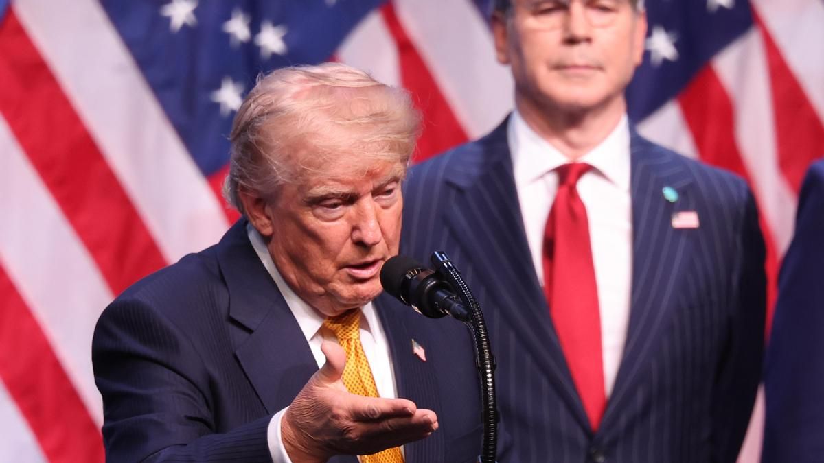 Trump anuncia que EEUU continúa las "conversaciones" con Irán, y avisa: "Les he dejado claro que el alto el fuego ha terminado"