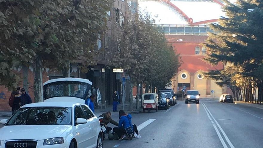 Caísa motorista Avenida de la Facultad