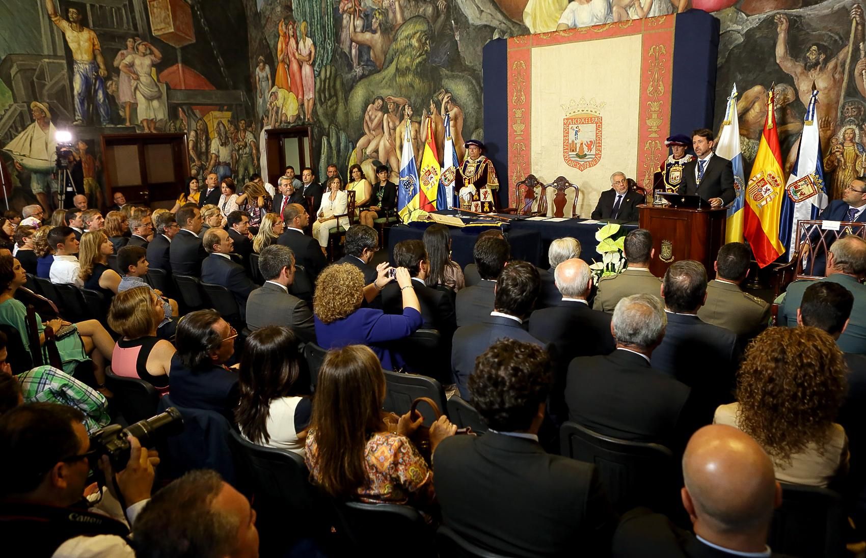 Carlos Alonso, en su discurso en el acto de Constitución del Cabildo de Tenerife (CEDIDA)