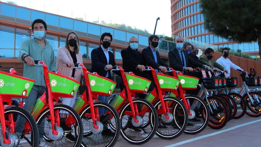 Sevilla completa su oferta de transporte público sostenible con un servicio de alquiler de bicicletas eléctricas