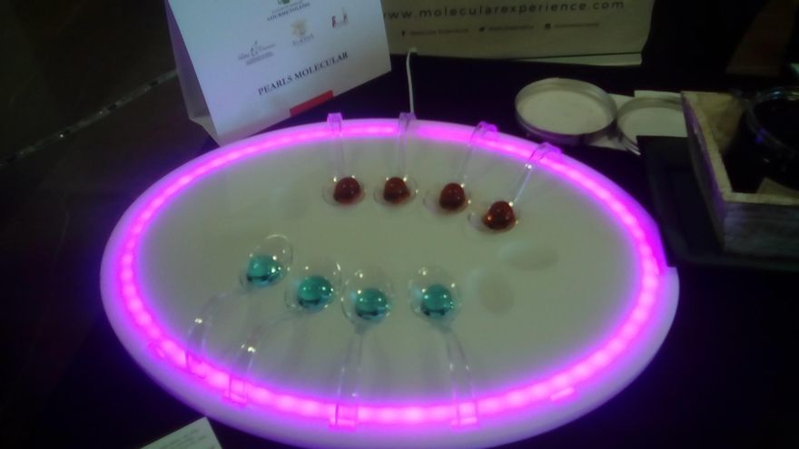 ¿Qué es y cómo utilizar el agar-agar, el ingrediente estrella de la cocina molecular?