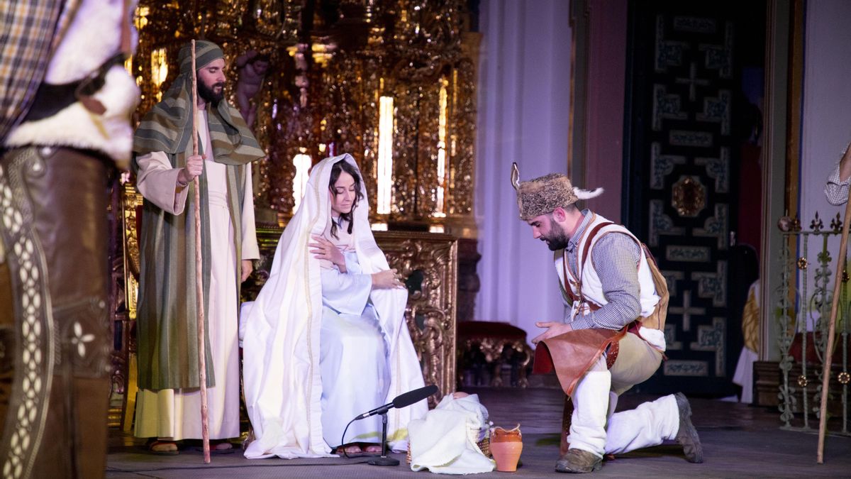 Los vecinos de El Viso escenifican en Córdoba el Auto Sacramental de los Reyes Magos