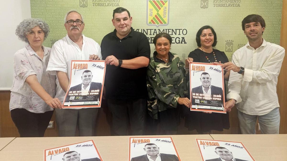 El cantante Álvaro Fernández celebra sus 25 años de carrera con un concierto solidario en Torrelavega el 30 de octubre