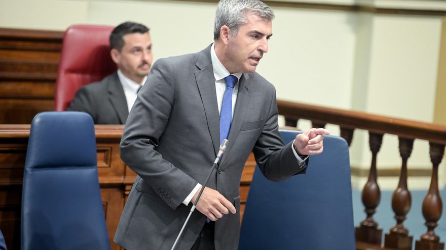 El vicepresidente canario anuncia una cesta de la compra con 45 productos básicos con el tipo cero del IGIC, si bien no especifica aún cuáles