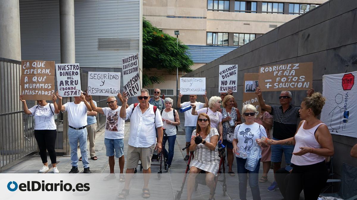 Vecinos de Jinámar elevan la protesta:  No esperaremos a que nuestras viviendas se derrumben 