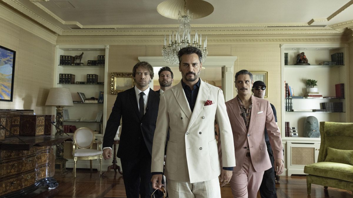 Asier Etxeandia y Antonio Pagudo en 'Ladrones, la tiara de Santa Águeda'