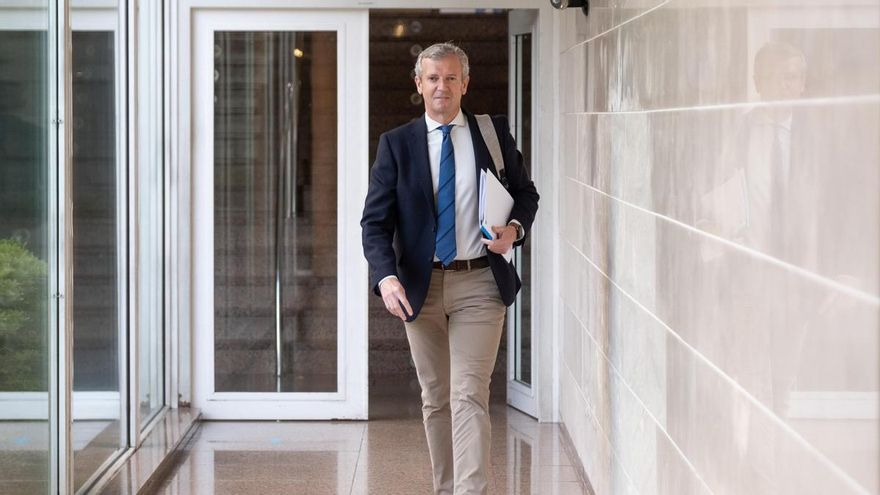 El presidente de la Xunta cree que no hay riesgo de masificación turística pese a las cifras crecientes de visitantes en Galicia