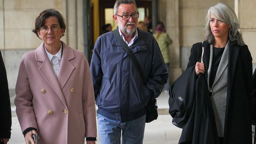 La antigua cúpula de UGT Andalucía pide anular el juicio del presunto fraude millonario por las "filtraciones ilegales"