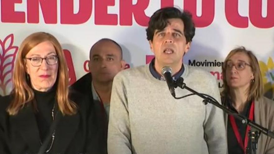 El candidato de En Común a la Presidencia de la Junta de Castilla y León, Juan Gascón, en la noche electoral.