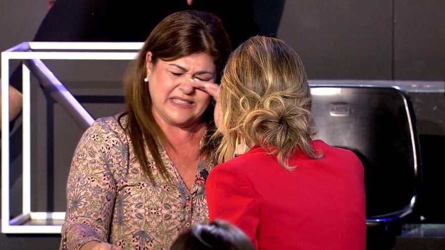 La madre de Alejandro se derrumba en 'El debate de las tentaciones'