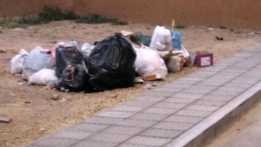 Basura en el barrio de Ventas en León capital.