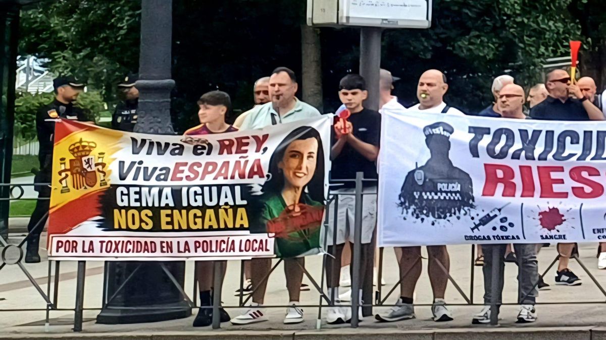 Protesta de los policías locales de Santander.
