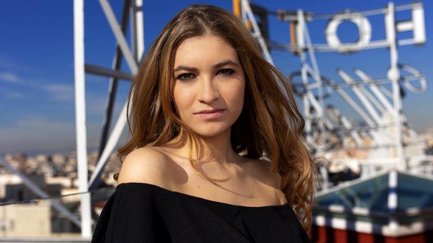 La actriz de 'LQSA' Carlota Boza se abre con sus seguidores: "Mi padre me abandonó cuando tenía nueve años"