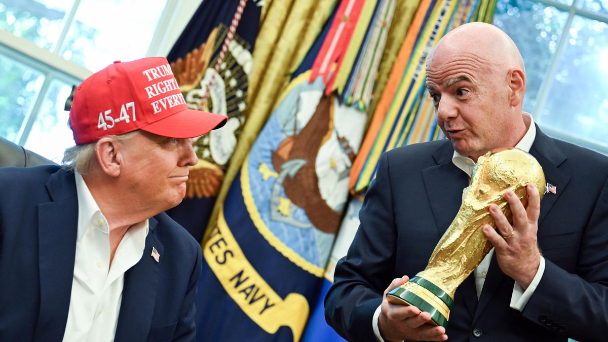Gianni Infantino, tres mundiales como 'capo' de la FIFA al servicio del poder para hacer dinero