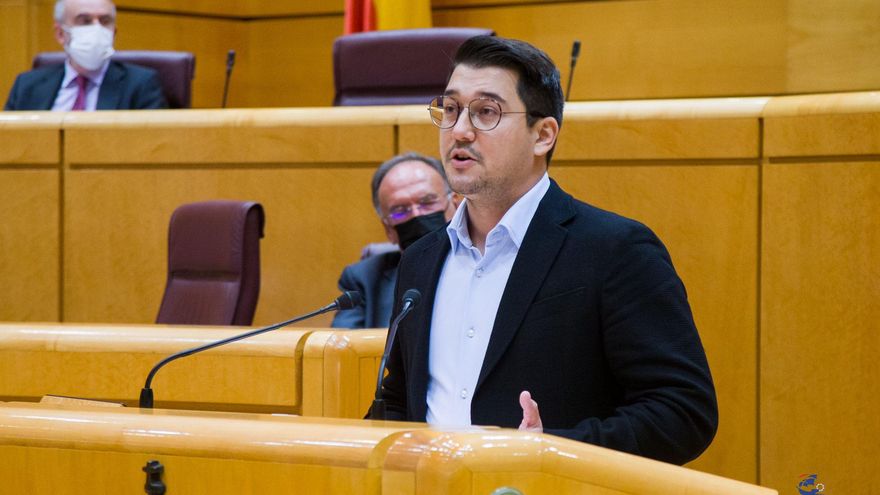 La Agrupación Socialista Gomera pide la bonificación del 100% para los usuarios de guaguas en Canarias