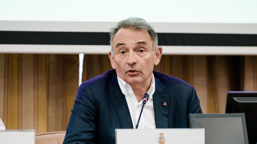 El diputado de IU Enrique Santiago.