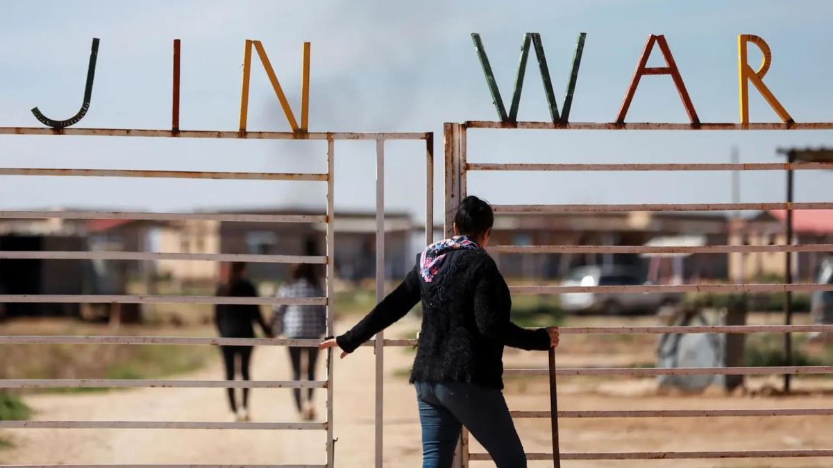 Dentro de la comuna siria donde los hombres están prohibidos: "Fuera, la vida es más hostil”