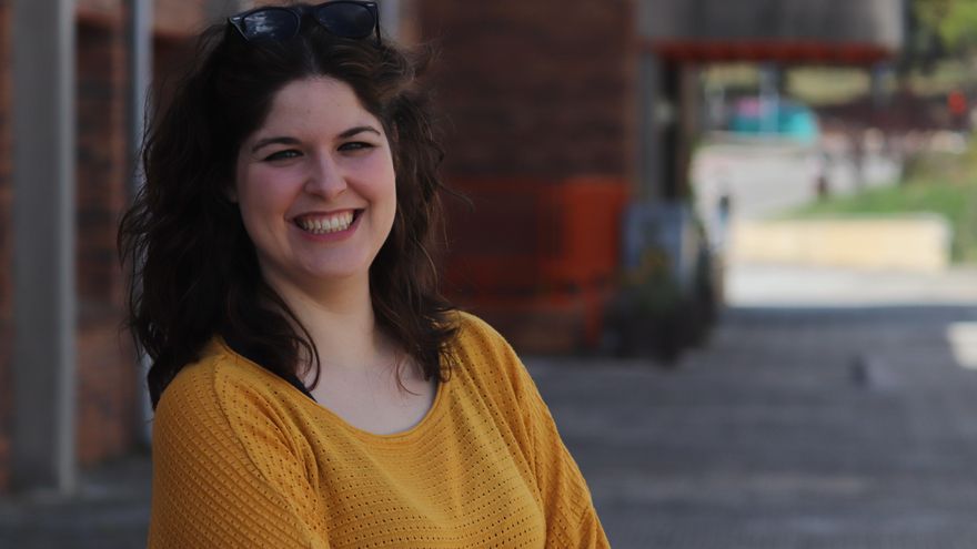 Eva Luna Díaz, antropóloga: "Desamparar a las mujeres frente a la gestación subrogada no es protegerlas"