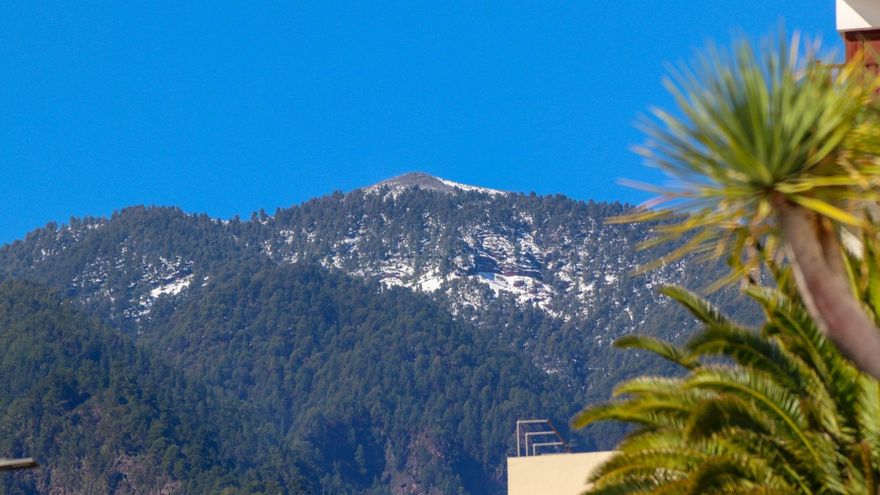 La nevada vista de Santa Cruz de La Palma