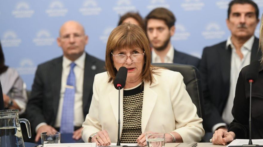 Bullrich habló de Fred Machado en el Congreso y justificó la represión: "Cuando empiezan a tirar piedras, vamos a actuar una y otra vez"