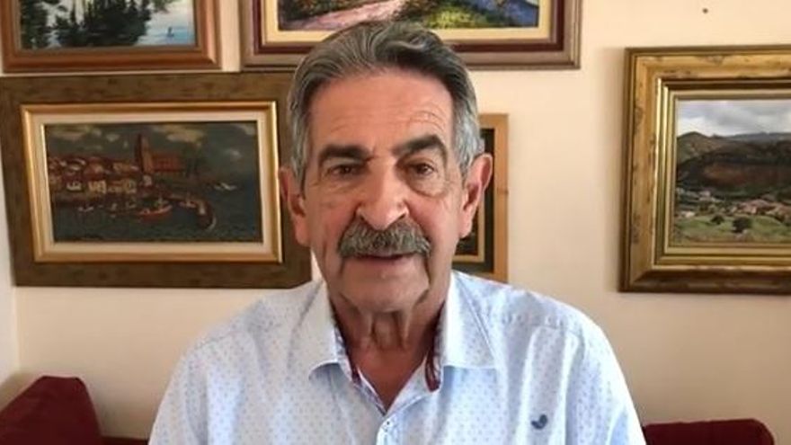 Miguel Ángel Revilla confinado en su casa.