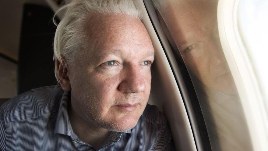 ¿Quién es Julian Assange y cuáles son los detalles de su acuerdo para quedar libre?