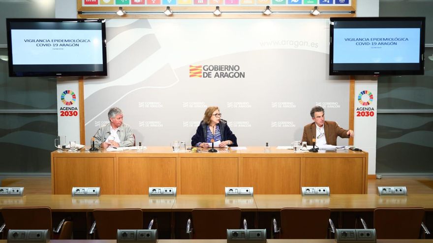 Javier Marión, Pilar Ventura y Francisco Falo, en rueda de prensa para informar sobre el coronavirus en Aragón.