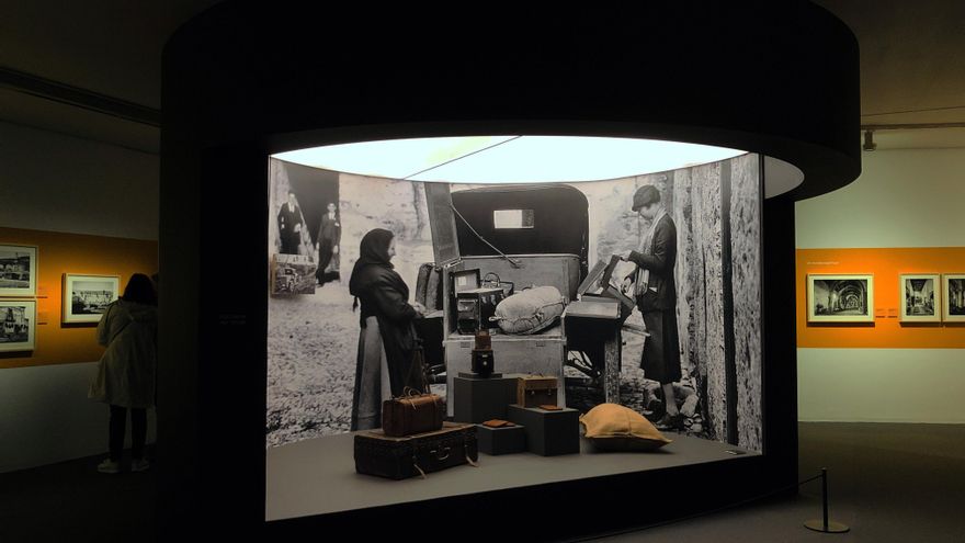 Instalación en la muestra del Museo Etnográfico de Castilla y León que recrea el trabajo de campo de Ruth Anderson