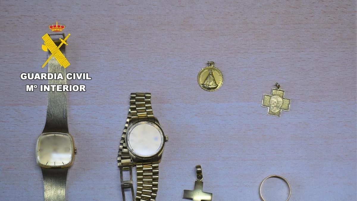 Detenido un joven de 26 años por un hurto de joyas en un domicilio en La Robla