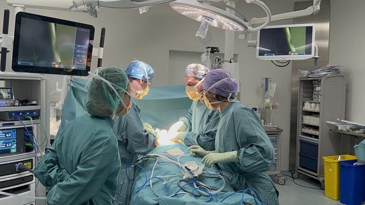 El Hospital Valdecilla contará con el sistema robótico Da Vinci SP, que permite intervenciones mínimamente invasivas