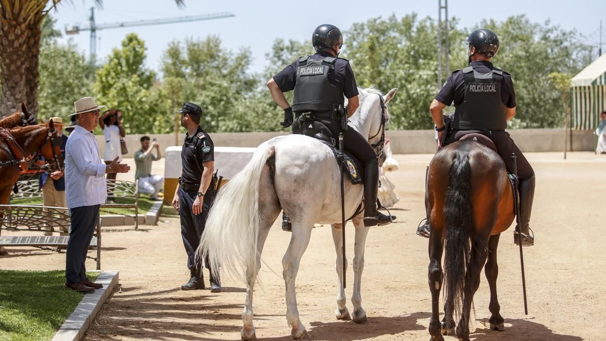 Tres detenidos en un lunes de Feria con seis riñas