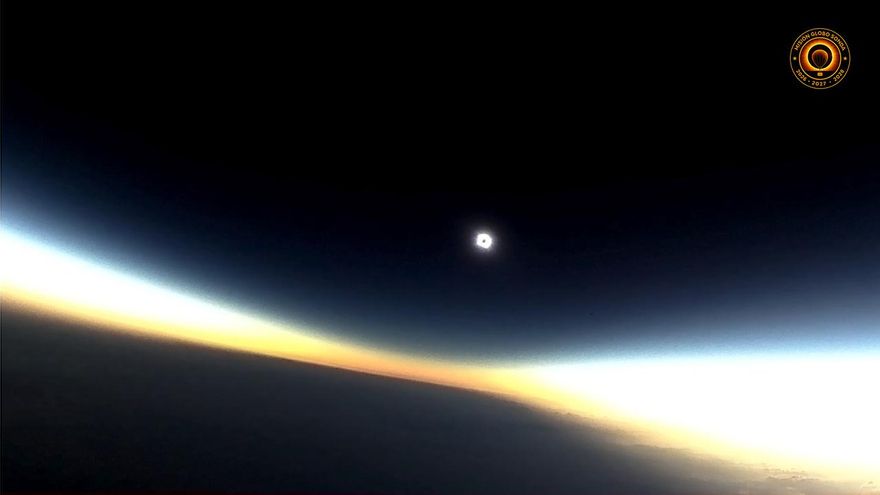 Así se vio el eclipse desde la estratosfera: “Las sondas captaron la sombra de la Luna sobre la península”