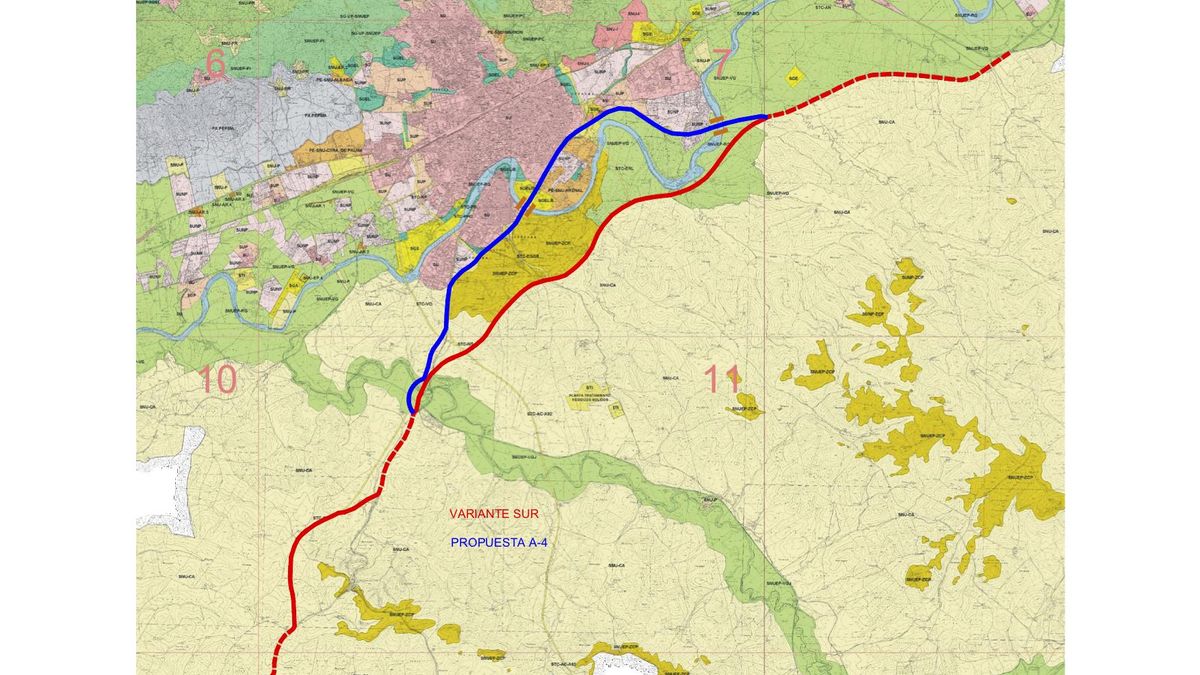 En rojo, el trazado que propone el Ayuntamiento de Córdoba.