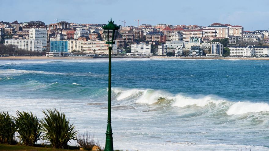 Los mares se están quedando sin olas y los científicos señalan a la actividad humana como la causa